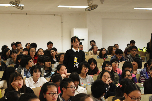 【leyu(中国)新生导航系列讲座】Learn to learn--leyu(中国)院长与14级学生亲密接触
