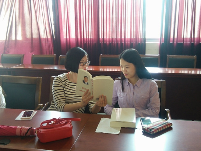 leyu(中国)2013学生党支部召开“两学一做”理论学习交流会
